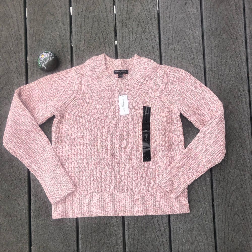 Banana Republic Pale Pink Sweater